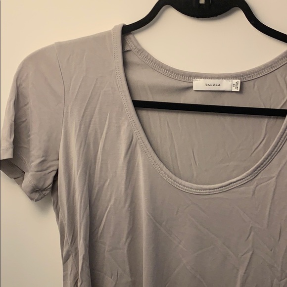 grey/taupe scoop neck tshirt from aritzia - Picture 2 of 4